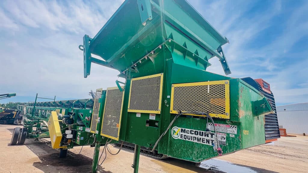 2011 McCloskey 36x90 Wheeled Stacker Vbin